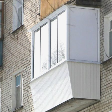 Остекление балкона с выносом Мытищи