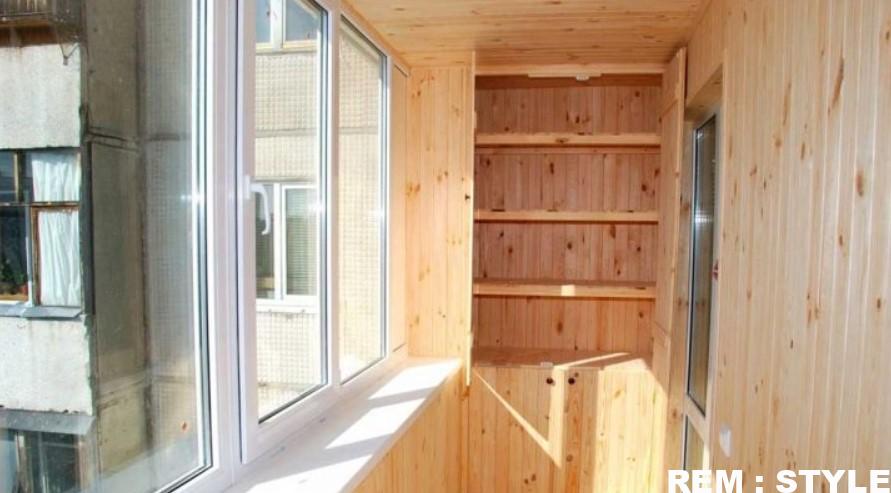 Отделка балконов евровагонкой в Мытищах