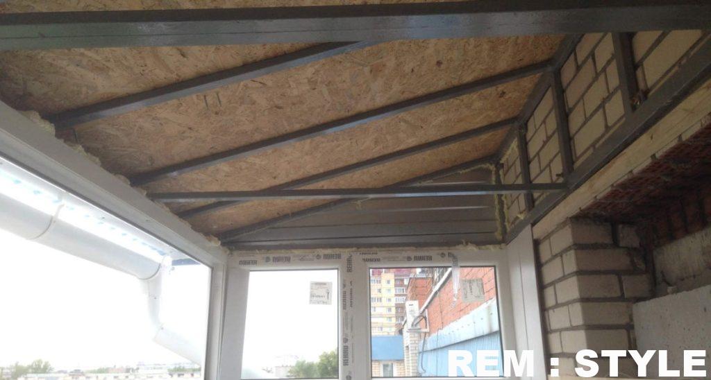 установка крыша на балкон